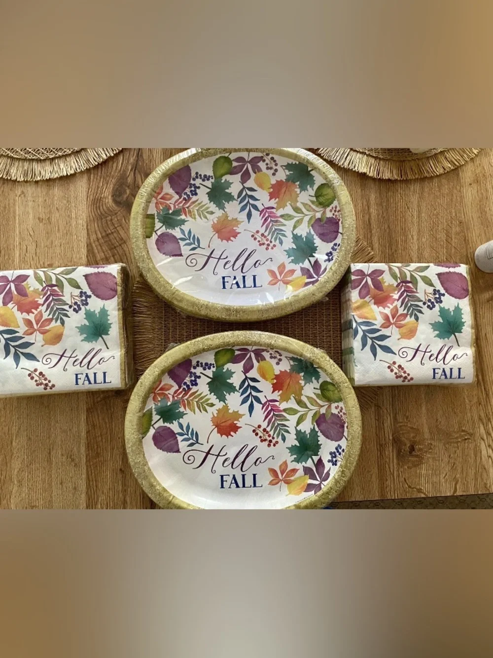 Thanksgiving Paper Plates & Napkins Hello Fall Autumn Leaves